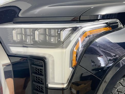 Used 2024 Toyota Tundra Platinum AWD/4WD image 11