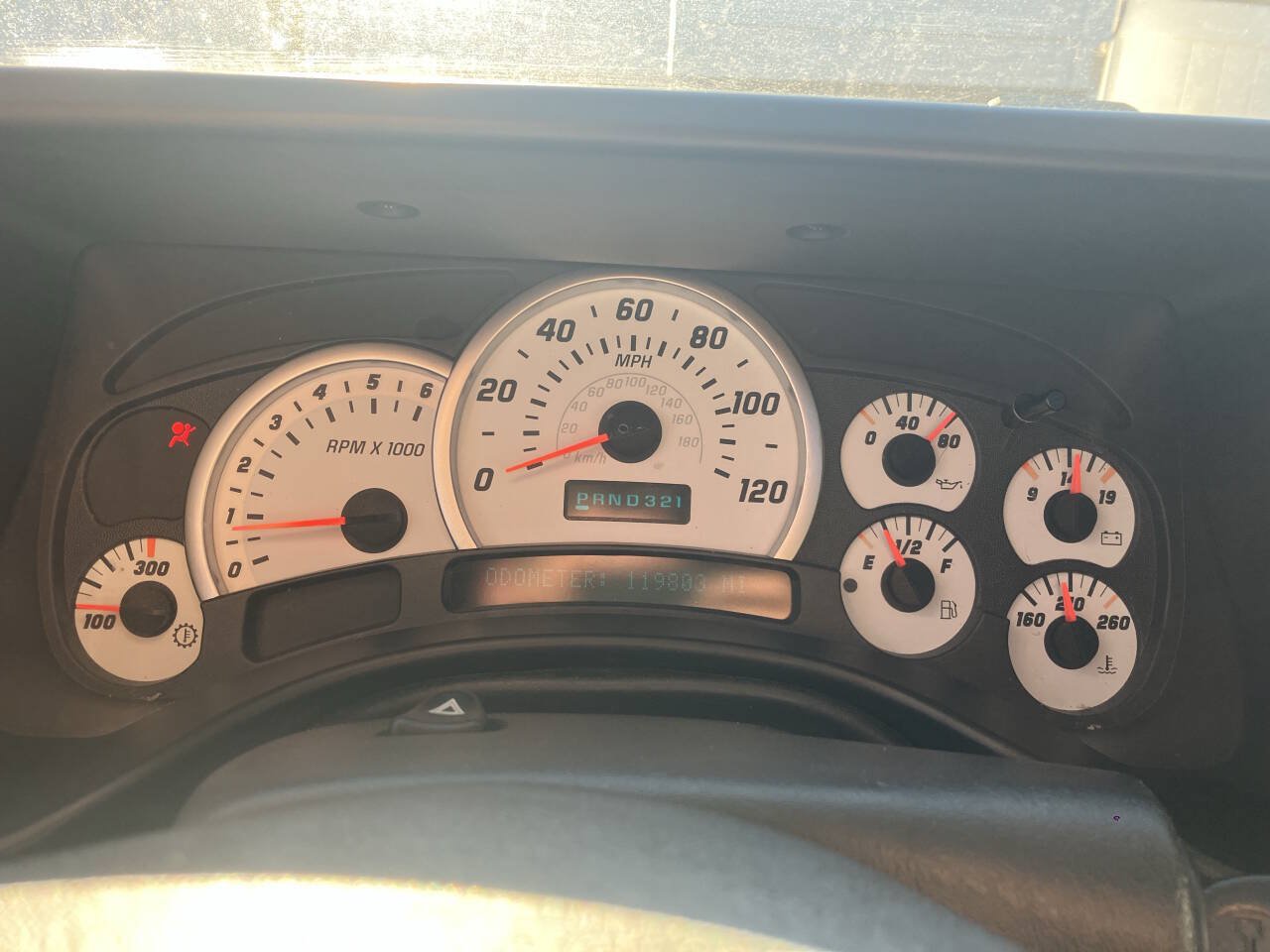 Used 2004 HUMMER H2 w/ Preferred Equipment Group AWD/4WD image 5