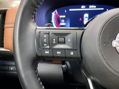 Certified 2024 Nissan Pathfinder Platinum image 19