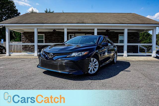 Used 2020 Toyota Camry LE FWD image 1