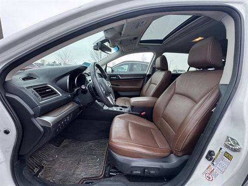 Used 2017 Subaru Outback 3.6R Touring image 7