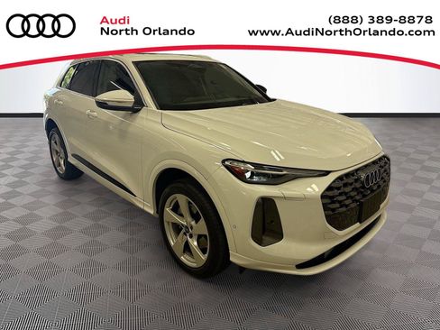 Certified 2025 Audi Q5 Premium AWD/4WD image 1