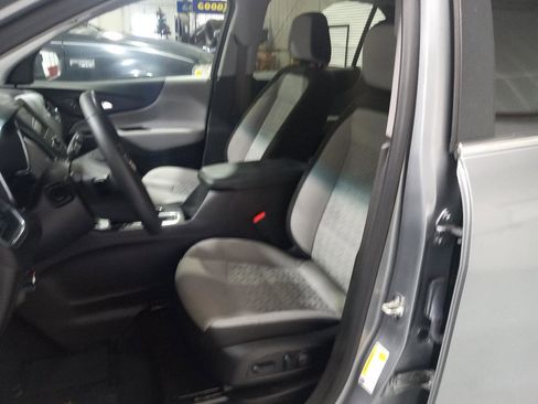 Used 2024 Chevrolet Equinox LT AWD/4WD image 15