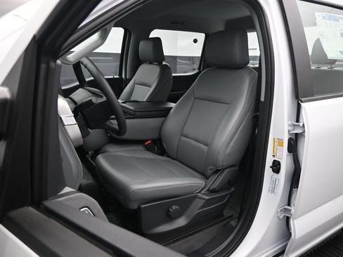 New 2026 Ford F350 XL w/ XL Chrome Package RWD image 7