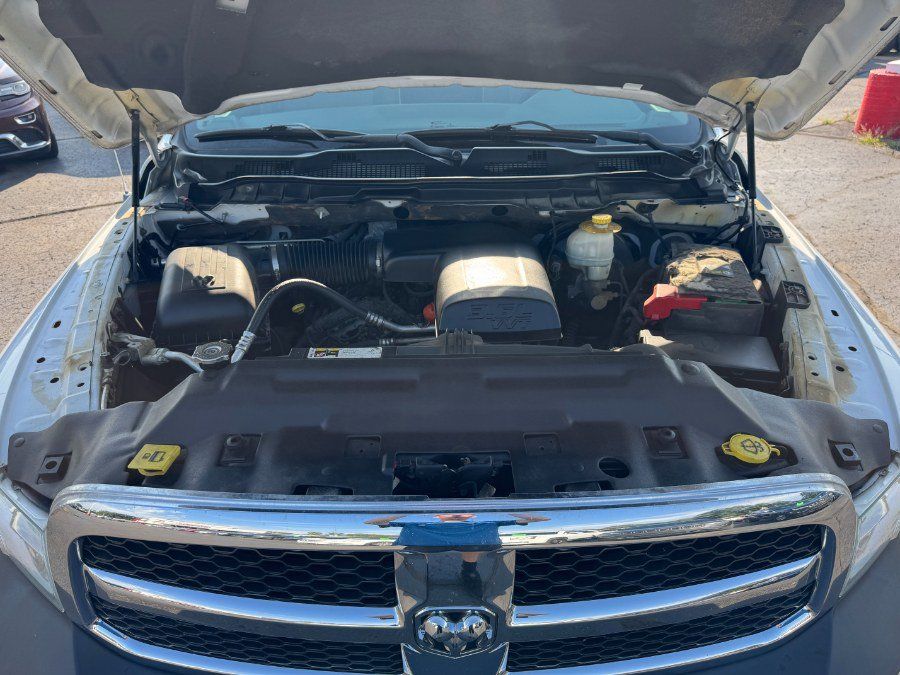 Used 2013 RAM 1500 ST w/ SXT Appearance Group AWD/4WD image 22