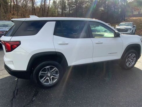 Used 2025 GMC Terrain Elevation image 10