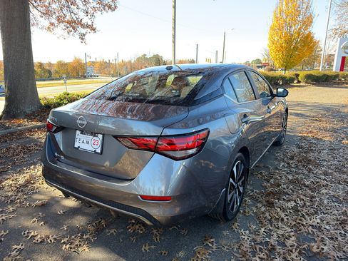 New 2025 Nissan Sentra SV image 7