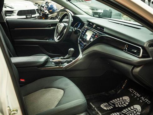 Used 2020 Toyota Camry LE w/ Fleet Convenience Package FWD image 13