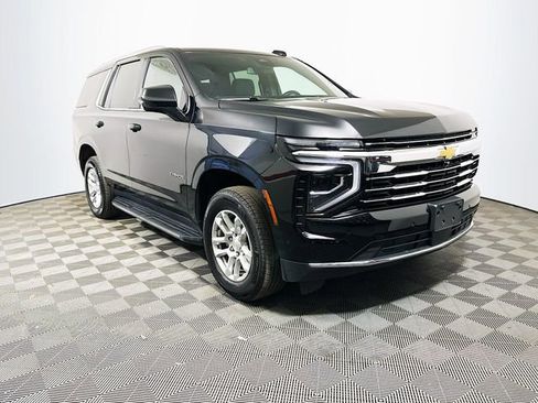 Used 2025 Chevrolet Tahoe LT image 1