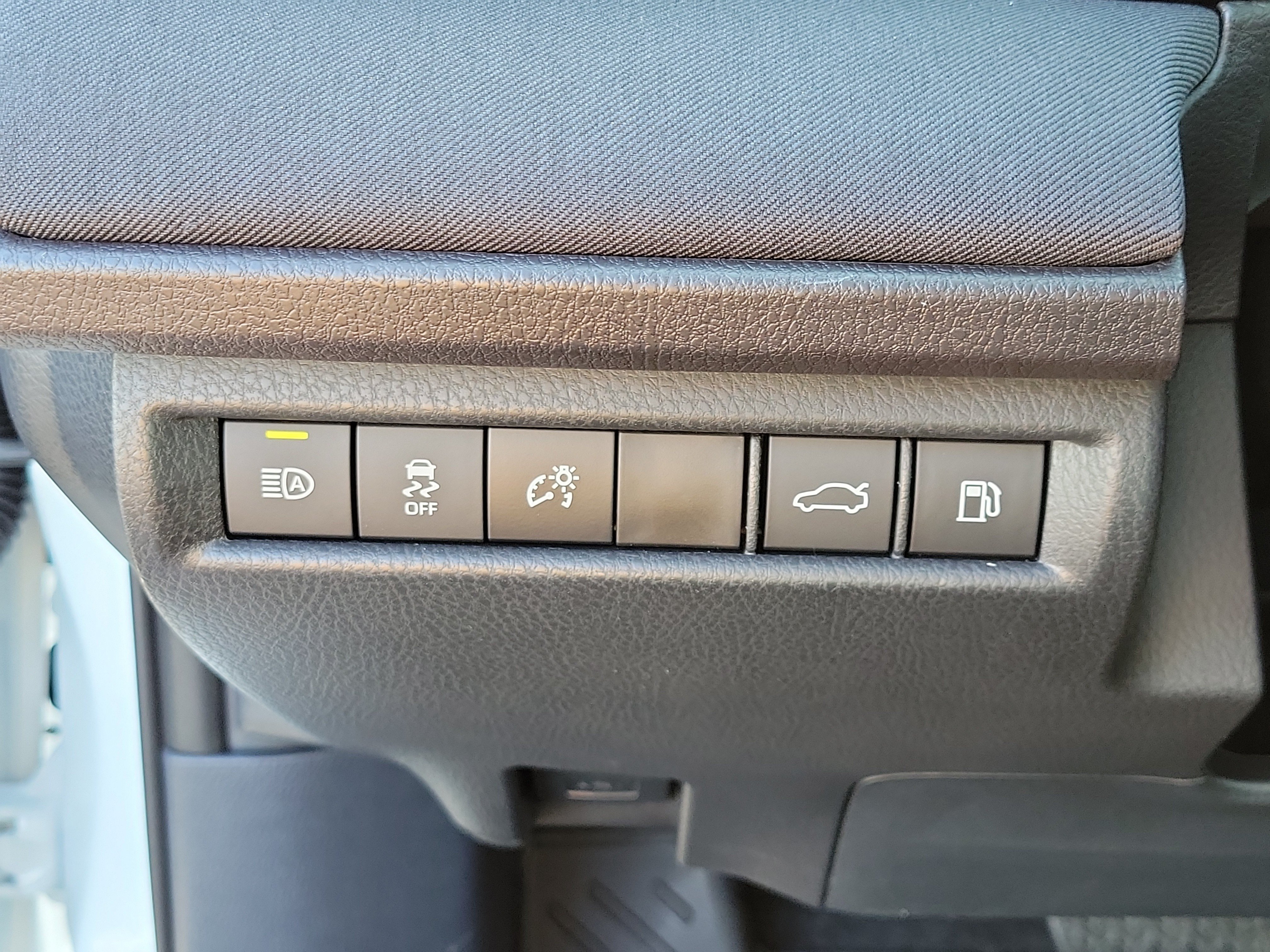 Used 2026 Toyota Camry LE FWD image 26