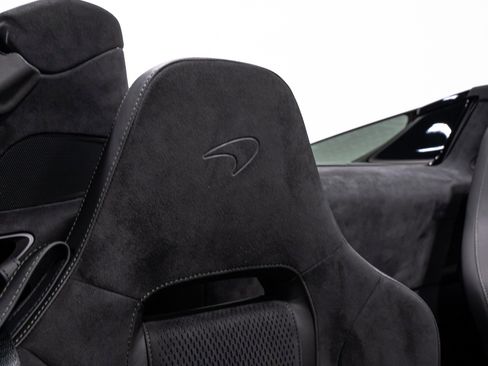Used 2026 McLaren 750S Spider RWD image 73