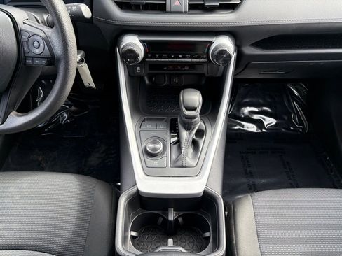 Certified 2025 Toyota RAV4 LE image 29