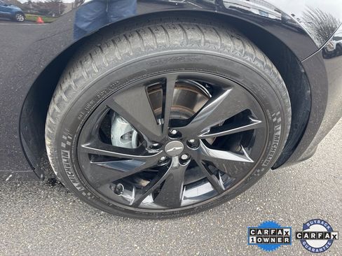 Used 2023 Genesis G70 2.0T w/ Sport Prestige Package image 9