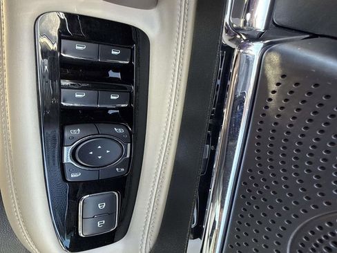 New 2026 Lincoln Corsair Premiere image 19