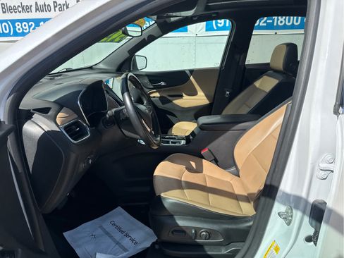Used 2023 Chevrolet Equinox Premier FWD image 22