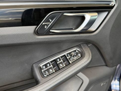 Used 2018 Porsche Macan image 13