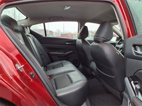 Used 2023 Nissan Altima 2.5 SR image 23