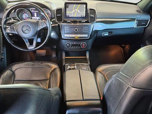 Used 2019 Mercedes-Benz GLS 550 4MATIC image 17