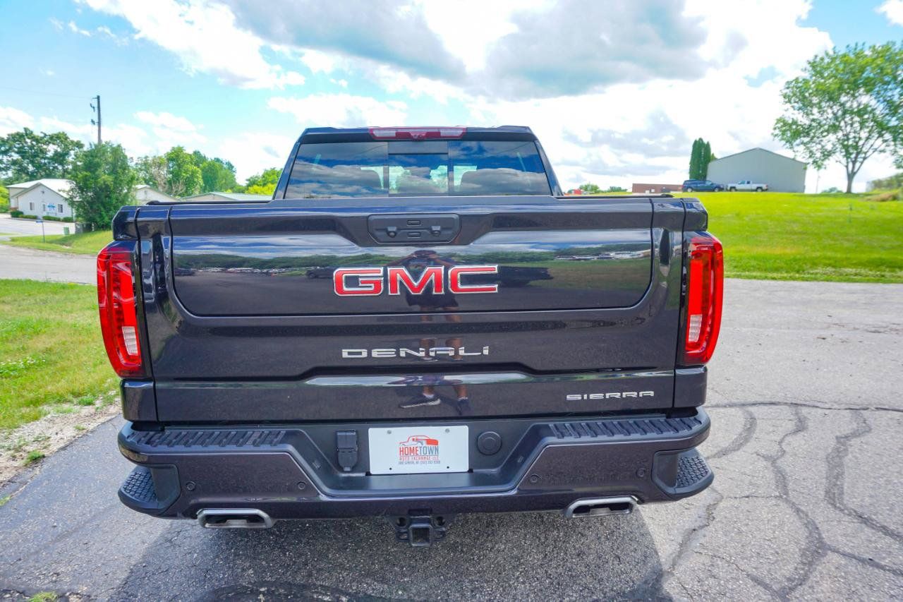 Used 2023 GMC Sierra 1500 Denali w/ Technology Package AWD/4WD image 4