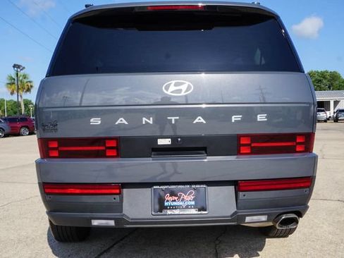 Used 2025 Hyundai Santa Fe SEL FWD image 6