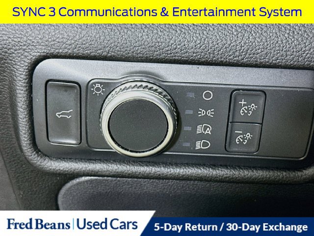 Used 2022 Ford Explorer XLT AWD/4WD image 13
