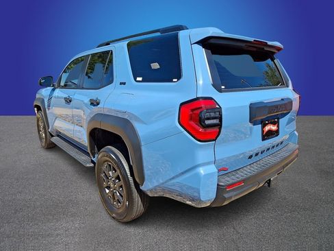 Used 2026 Toyota 4Runner SR5 AWD/4WD image 6