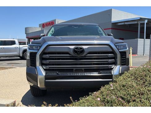 Used 2023 Toyota Tundra Limited AWD/4WD image 3