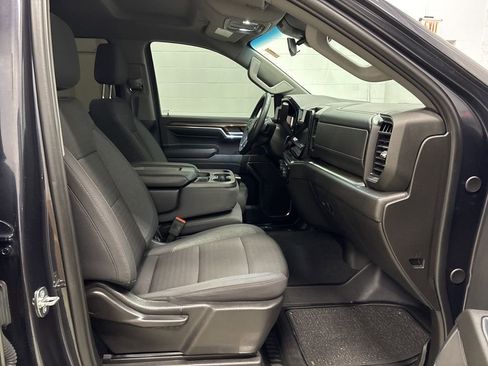 Used 2024 Chevrolet Silverado 1500 RST image 38
