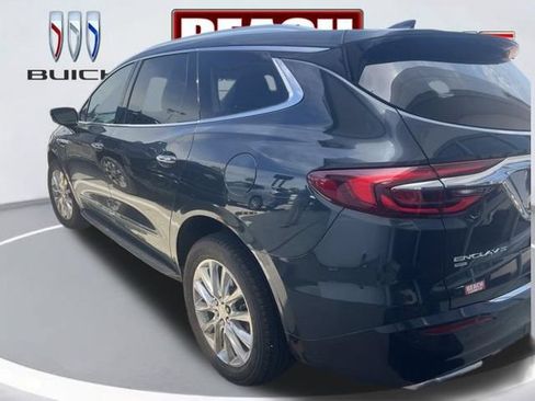 Used 2021 Buick Enclave Premium w/ Sun and Sites Package AWD/4WD image 4