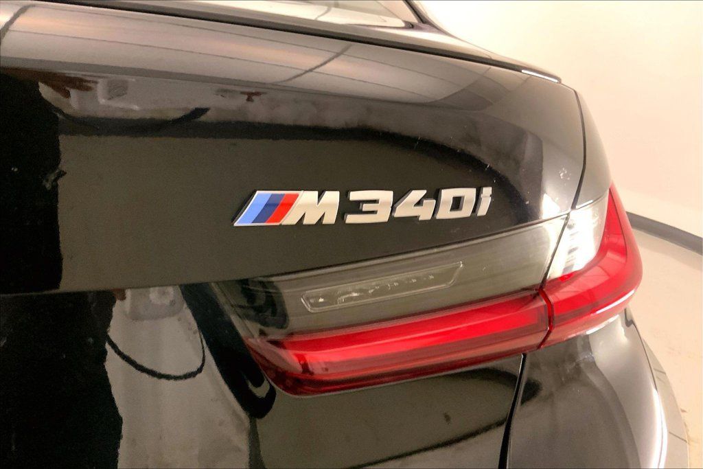 Certified 2025 BMW M340i xDrive AWD/4WD image 7