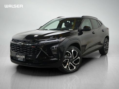 Used 2024 Chevrolet Trax RS image 1