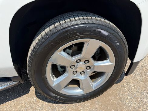 Used 2019 Chevrolet Tahoe Premier AWD/4WD image 9