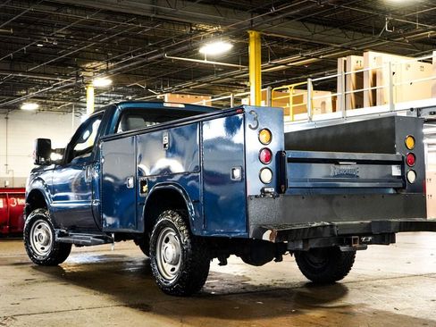 Used 2016 Ford F350 XL w/ Power Equipment Group AWD/4WD image 4