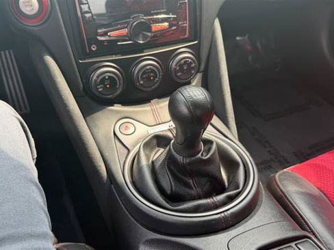 Used 2016 Nissan 370Z NISMO RWD image 25