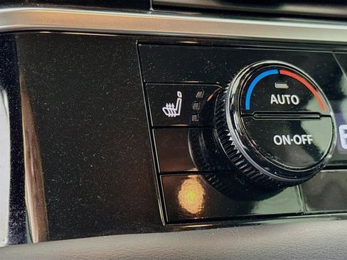 Certified 2024 Nissan Pathfinder SV image 21