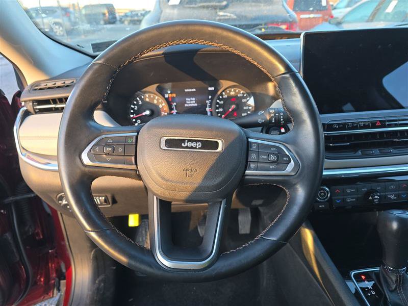 Used 2022 Jeep Compass Limited AWD/4WD image 11