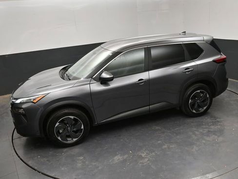Used 2025 Nissan Rogue SV image 24