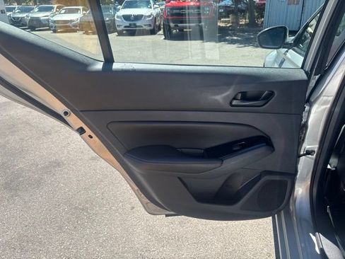 Used 2023 Nissan Altima 2.5 SV FWD image 33