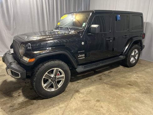 Used 2022 Jeep Wrangler Unlimited Sahara w/ Cold Weather Group image 8