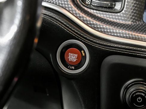 Used 2019 Dodge Charger SRT Hellcat w/ Harman/Kardon Audio Group image 30