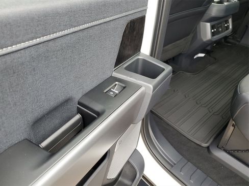 New 2026 Ford F350 Lariat w/ Lariat Ultimate Package image 9