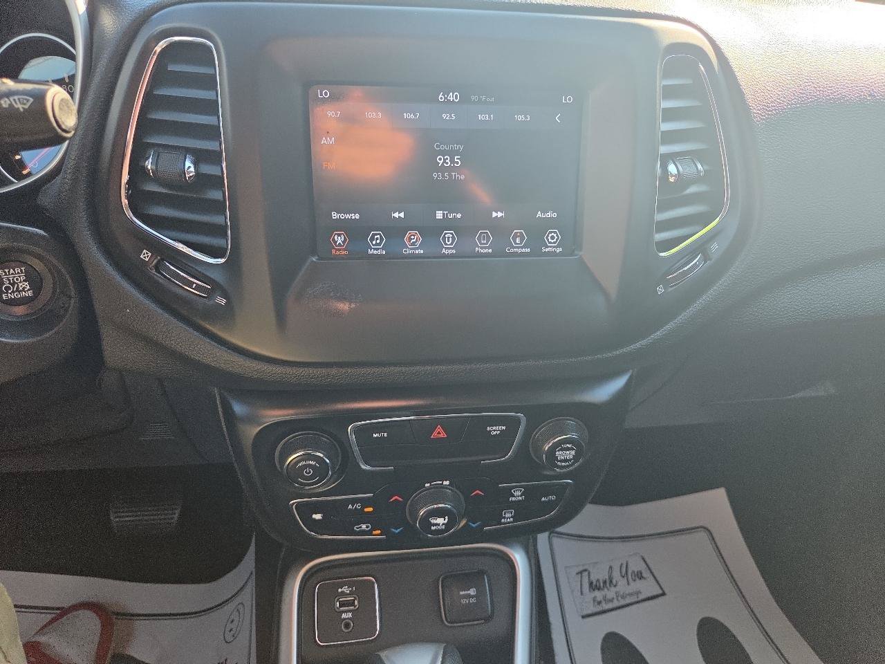 Used 2019 Jeep Compass Sport FWD image 10