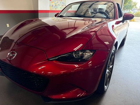 Used 2019 MAZDA MX-5 Miata RF Grand Touring w/ Interior Package image 98