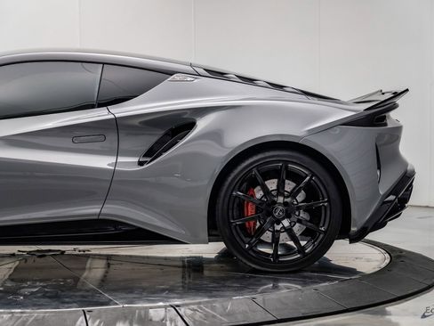 Used 2025 Lotus Emira RWD image 11