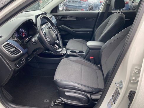 Certified 2023 Kia Seltos S image 10