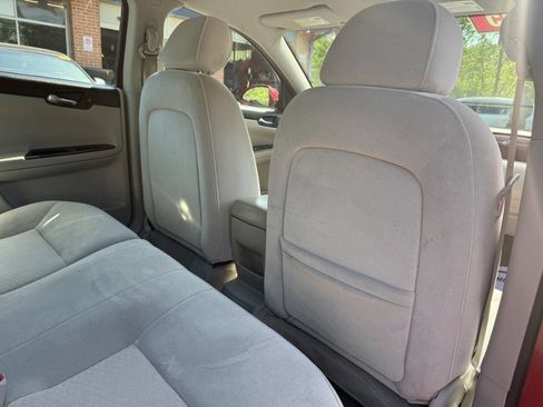 Used 2008 Chevrolet Impala LT FWD image 16