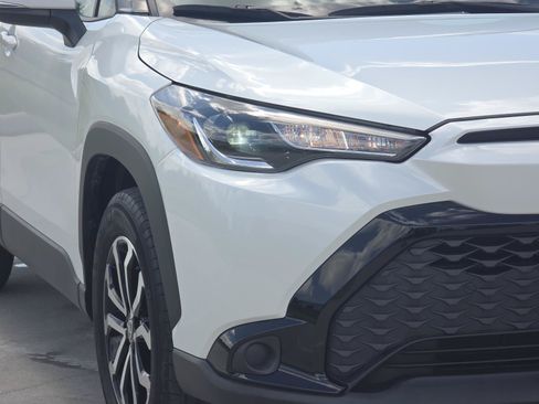 Used 2023 Toyota Corolla Cross AWD Hybrid image 7