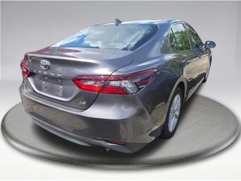 Used 2021 Toyota Camry LE FWD image 6