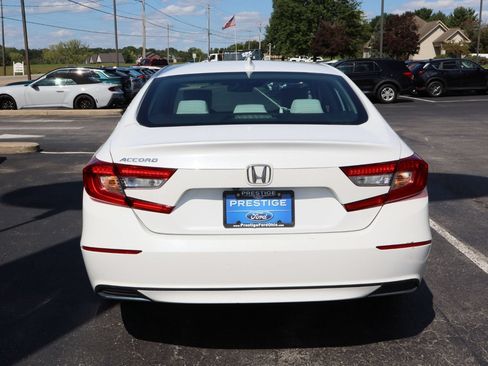 Used 2018 Honda Accord LX image 4