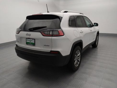 Used 2019 Jeep Cherokee Latitude Plus w/ Comfort/Convenience Group image 9